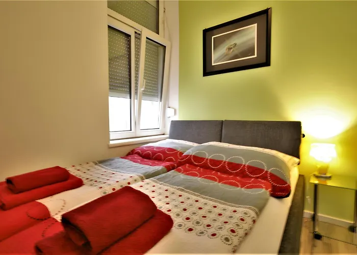 Modern Flat With 2 Rooms, Close To Schoenbrunn Wiedeń